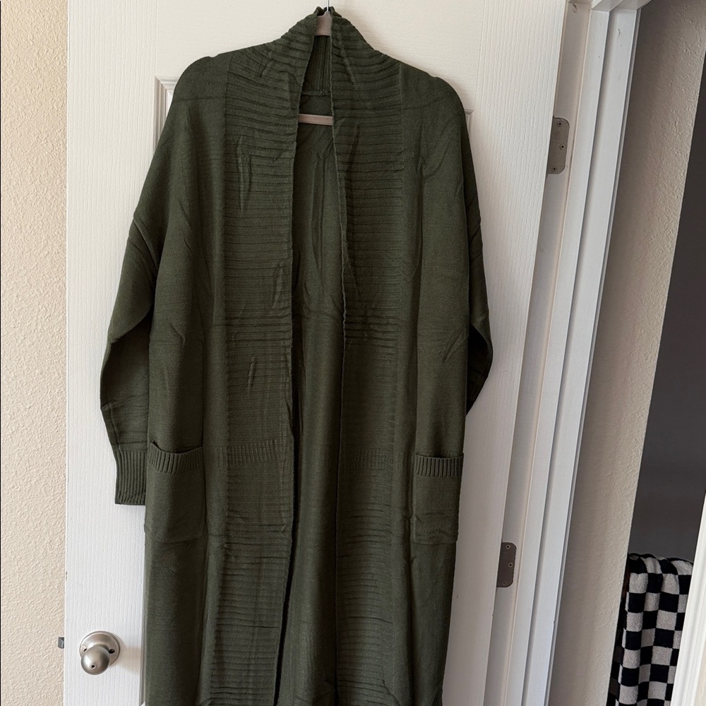 Elegant Olive Women's Sweater Cape